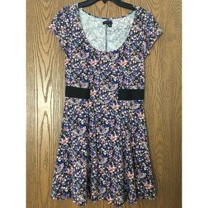 4/$20 American Eagle Dress 